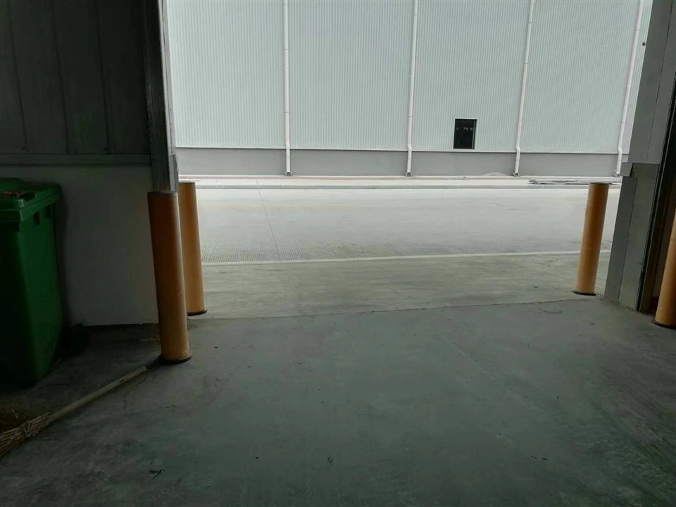 Customized Storage Safety Plastic Anti-collision Column Bollard factory